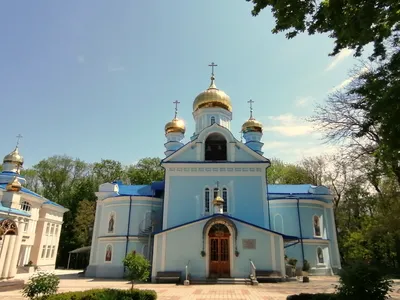Самые красивые церкви и храмы России