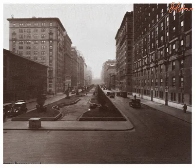 Депрессивные улицы Нью-Йорка 70-х и его жители. Фотограф Камило Хосе Вергара