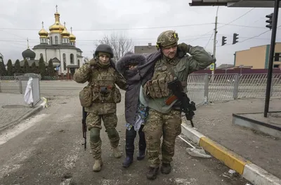 Украина: В ходе российского нападения гибнут бегущие от боевых действий  мирные жители | Human Rights Watch