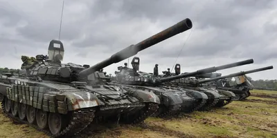 Не хватает техники для свежемобилизованных\". Военный эксперт объяснил,  зачем Россия снимает с хранения 70-летние танки