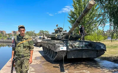 Нужна ли Украине военная техника из Крыма? - BBC News Русская служба