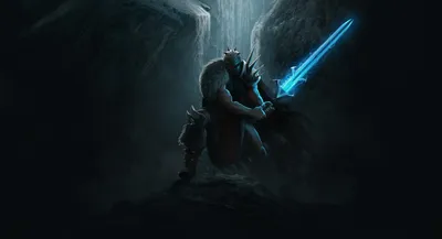Воин со светящимся голубым цветом мечом. | Картинка на аву