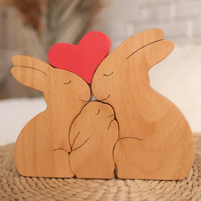 Семья зайчиков в красных шапках за…» — создано в Шедевруме