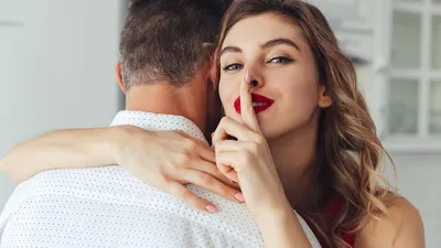 Тест: сможет ли тебя соблазнить женатый мужчина?