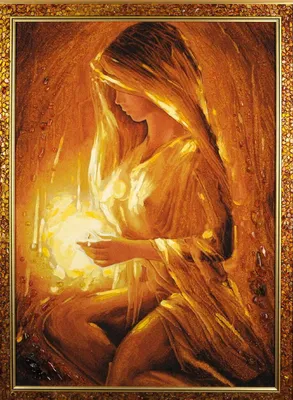 Картина из янтаря - Девушка со свечей