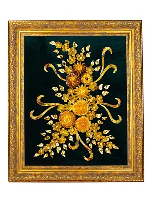 Купить картина из натурального янтаря на зелёном бархате «хризантемы»  интернет-магазине янтаря Amberholl
