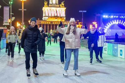 На Северном речном вокзале открылся бесплатный каток / Новости города /  Сайт Москвы