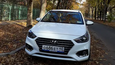 Белый Hyundai Solaris 2021 года с пробегом по цене 1 790 000 руб. в  Новосибирске