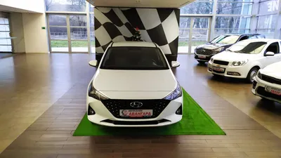 Акция на Hyundai Solaris Elegance 2020 Белый Crystal White 619 800 руб. –  специальное предложение от автосалона РИА Авто, Екатеринбург