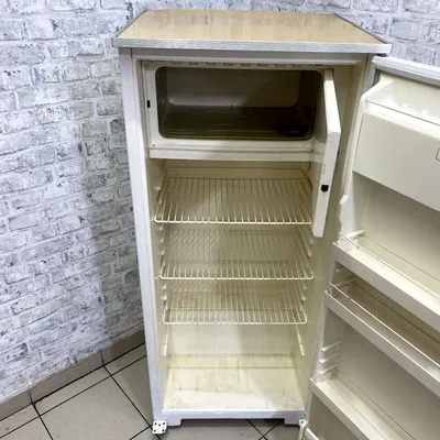 Купить Маленький холодильник Полюс. №102472/467 с гарантией не дорого по  низкой цене 4 500 руб. в Санкт-Петербурге Технодом 102472