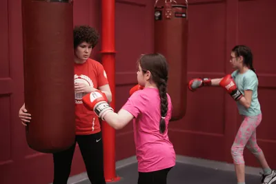 Бокс и кикбоксинг для девушек: отзывы и фото с занятий | Beauty Insider