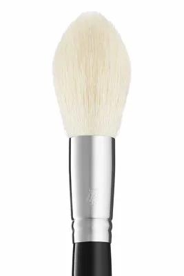 Кисть косметическая 001 Serum + Moisturizer Brush MAC - купить за 20000 тг.  в официальном интернет-магазине Viled, арт. SYPM010001