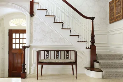 Лестница в классическом стиле | столярная мастерская «БукДуб»