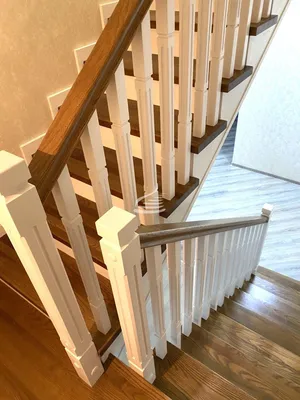 Английская лестница в классическом стиле | YETI Лестницы