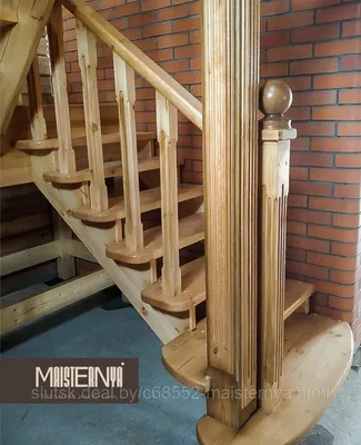 Межэтажная деревянная лестница для частного дома на заказ в Санкт-Петербурге