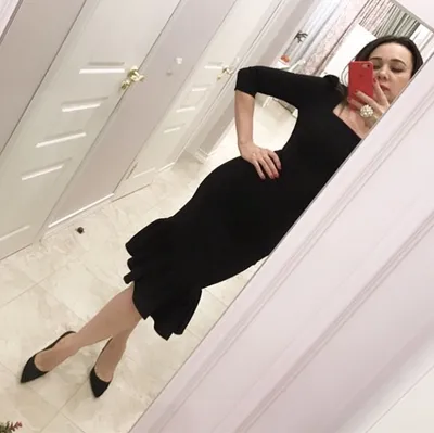 Классическое чёрное платье ,подчеркивающее фигуру 😍в изумрудном и чёрном  цвете 42,44,46 ✓1900 руб | Instagram