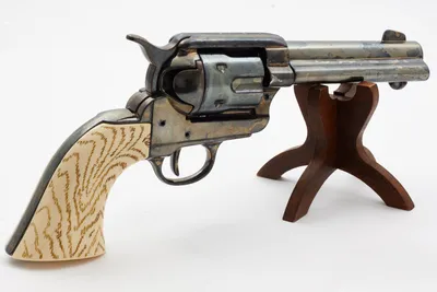 Купить Револьвер Кольт Peacemaker 45 калибра, США 1873 г. (Макет), DENIX  DE-8186, Испания по низкой цене в интернет-магазине OZON с доставкой  (299490966)