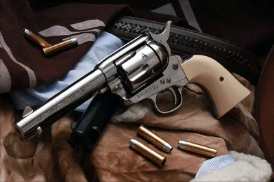Револьвер Кольт Peacemaker, 45 калибр (макет, ММГ) купить по цене 7 700 р.,  артикул: DE-1186-NQ в интернет-магазине Kitana