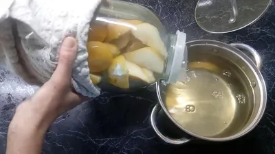 Компот из груш с лимоном на зиму: рецепт - Лайфхакер