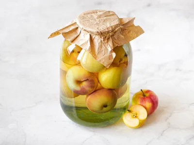 Компот из яблок и смородины на зиму рецепт с фото - 1000.menu