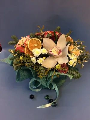 Купить Мини композиция с орхидеями с доставкой в Курске, каталог Цветы и  букеты на День Влюбленных - «MarnaFlowers».