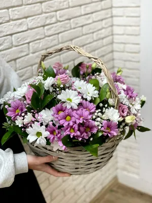Корзины с цветами для траурной церемонии купить недорого от 5500 руб. в  Москве - Магазин ритуальных товаров 5-Ритуал.