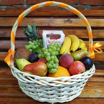 Корзина с фруктами L купить в интернет-магазине Кубань-Букет по цене 4 590  руб..