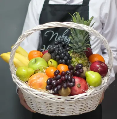 Корзина фруктов «Всё включено!» купить по цене 7 630 руб. с доставкой в  Краснодаре