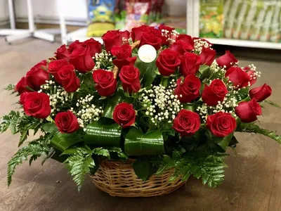 Корзина красных роз 51 штук - Green Rose