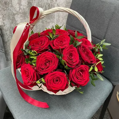 Корзина с красными розами (19 шт) за 4479р. Позиция № 1473