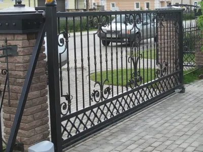 Кованые ворота и калитки в Смоленске, производство и установка —  Смолремстрой
