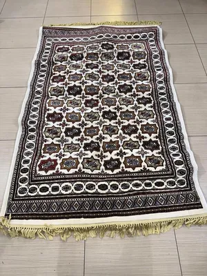 Прекрасные турецкие ковры ковры в салоне Стоковое Фото - изображение  насчитывающей шерсти, тканье: 159387746