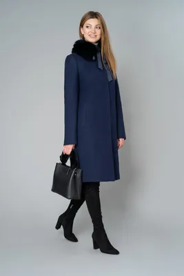 Купить женское темно-коричневое пальто с поясом в СПб