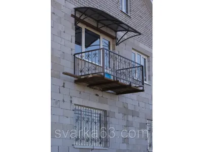Козырек над балконом в Самаре изготовим и установим