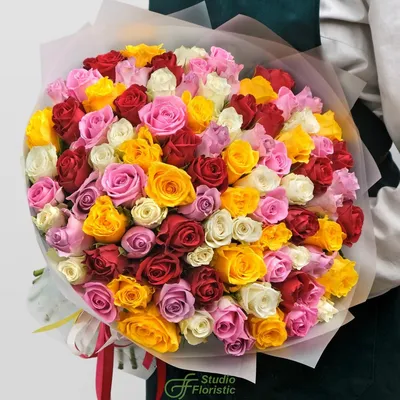 Композиция \"Радужные розы в шляпной коробке\"» с розами - купить в Мурманске  за 7 060 руб