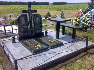Фото и крест с могилы после установки памятника, куда его девают