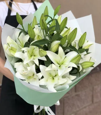 Букет «Самоцветы» из хризантем и лилий - купить с доставкой в Челябинске