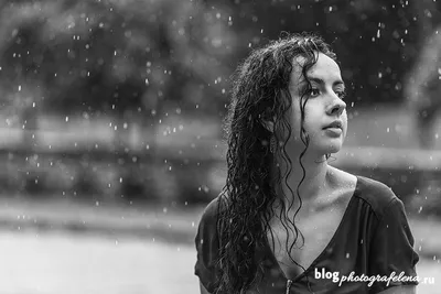 Красивые девушки под дождем: Изображения в PNG формате