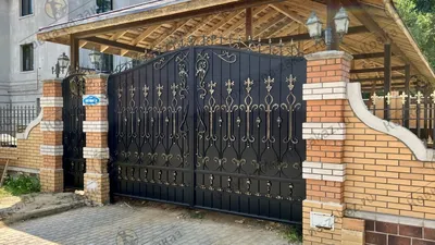 Кованые красивые ворота, откатные ворота, откатные ворота с ковко - 55400  грн, купить на ИЗИ (37640080)