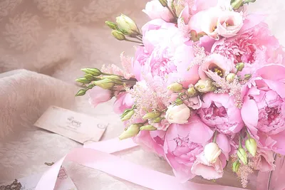 С днём рождения | Beautiful flower arrangements, Pink roses, Beautiful roses