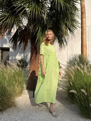 Платья весна-лето 2024 – модные тренды, фасоны, цвета, фото