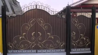 Купить Откатные ворота с зашивкой листовым металлом и элементами ковки  2500х1800 мм в Сальске - ПКФ Автоматика