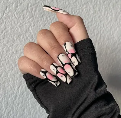 olganovikova_nail_art - Модный и красивый дизайн ногтей👆 продолжается  запись на маникюр, тел в шапке профиля😉 #маникюрчелны#красивыйманикюр #френчнабчелны#френч#блестки#ногти#записьнаманикюр#запись#маникюрнабережныечелны#маникюрвновомгороде  | Facebook