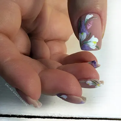Красивый маникюр с цветами | Instagram