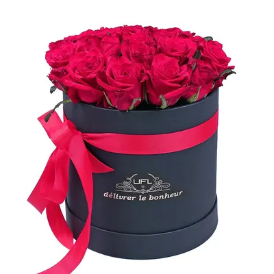 Заказать Красные розы в красной шляпной коробке - Доставка цветов в Пензе  flow58.ru