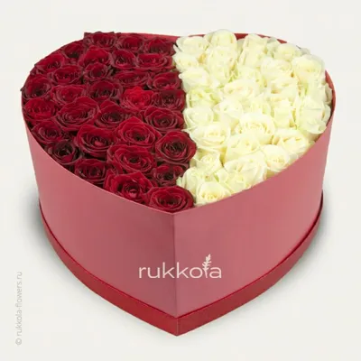 Купить Красные розы в коробке с Raffaello в Новосибирске