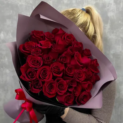 Красные розы поштучно от Lotlike.ru. Купить цветы.
