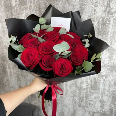 Пионовидные розы в коробке от 9 шт. за 6 490 руб. | Бесплатная доставка  цветов по Москве