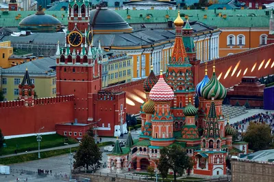 Москва Кремль в лете, Россия Стоковое Изображение - изображение  насчитывающей напольно, москва: 98355377