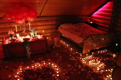 Кровать с лепестками роз фото фотографии